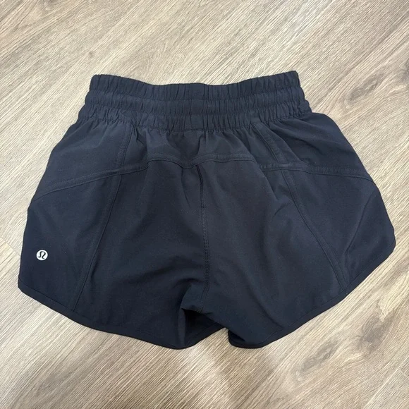 Lululemon Tracker Low Rise Lined Short - Picture 3 of 4